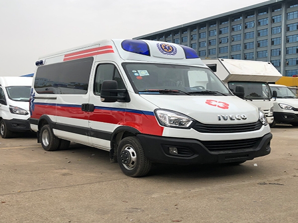 依維柯歐勝救護(hù)車(chē)